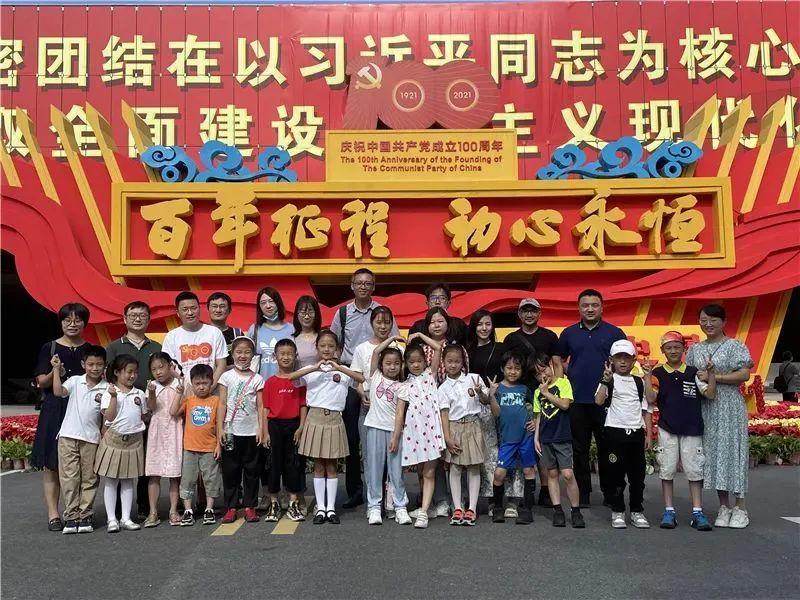 无人的神秘村